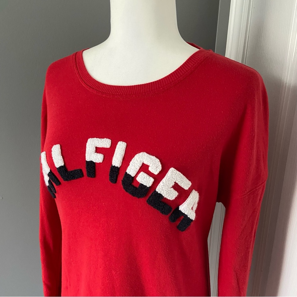 4 for $20 🖤 TOMMY HILFIGER Cozy Pullover Sweater